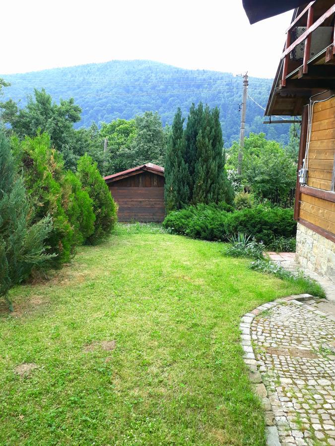 Hotel Садиба "У Чубчика" Yaremche Exterior foto